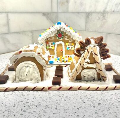 Paws and Claus Gingerbread Build-Off