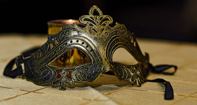 Masquerade mask on a table